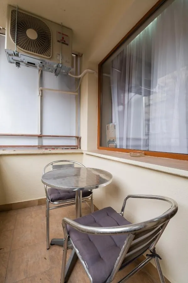 Moto Retreat I Sofia Central Studio I Free Parking Apartment Bulgaria
